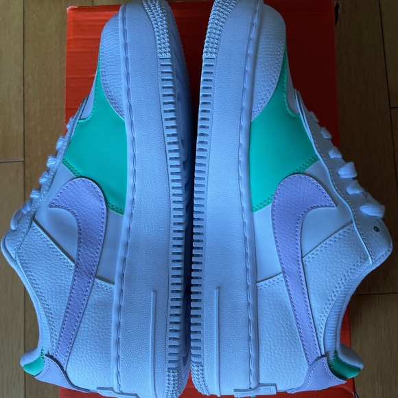 Nike Air Force 1 Shadow Sneaker - Picture 3 of 7